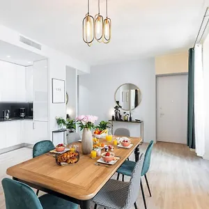 Gesu - 2 Bedroom In Old Town - Gesu Square Apartment